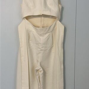 ASOS cream peek a boo front sleeveless cream zip up jumpsuit size 8